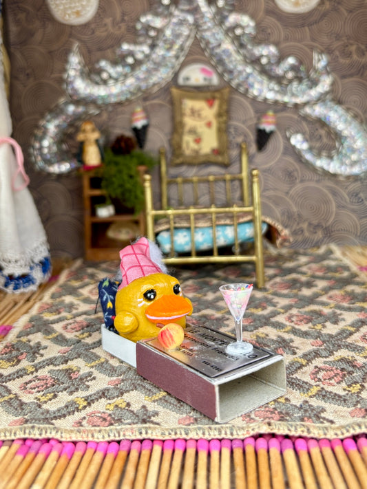 Matchbook Mini (Duck with Apple)